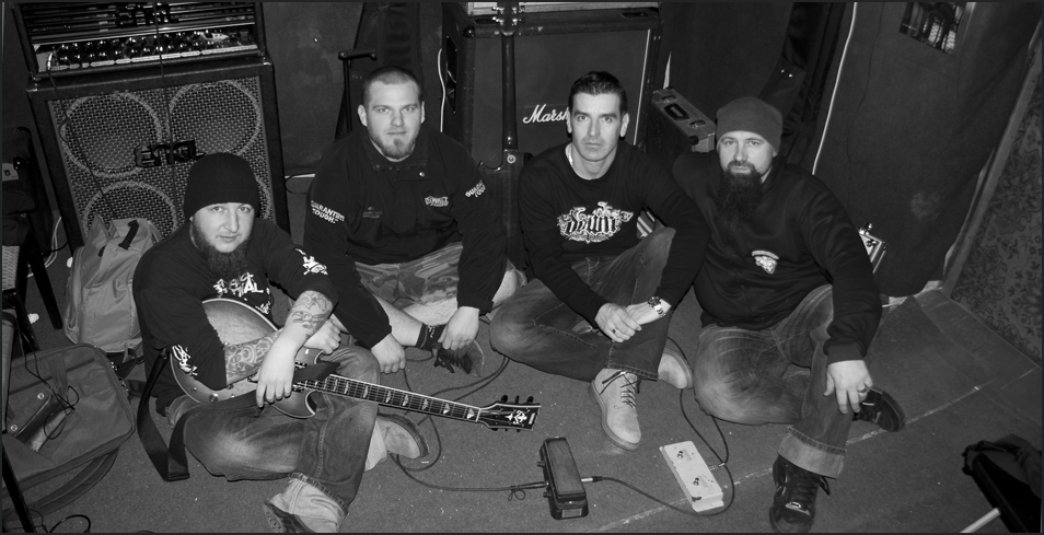 Magma Rise- Megjelent a 2010-es debütáló album, a 'Lazy steam of steel' 15 éves jubileumi újrakiadása!